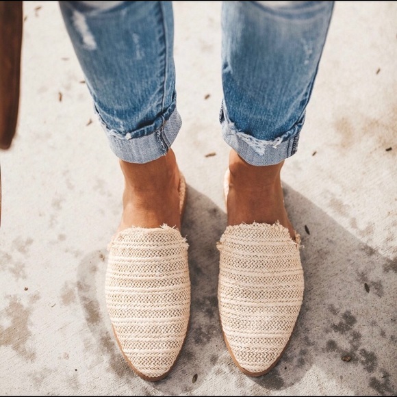 Vici Shoes - Re posh! Didn’t fit as expected.